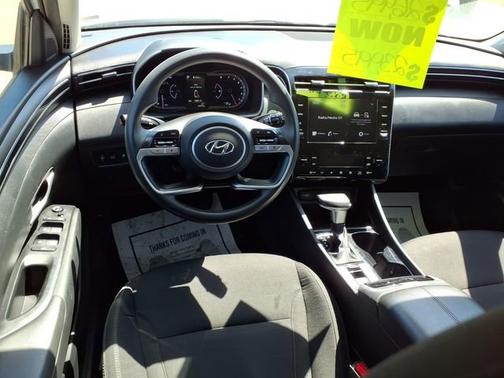 White 2024 Hyundai TUCSON SEL