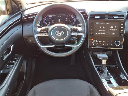 2023 Hyundai TUCSON SE