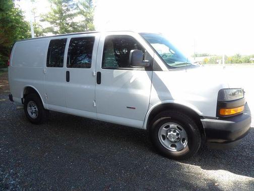 Summit White 2019 Chevrolet Express 2500 Work Van
