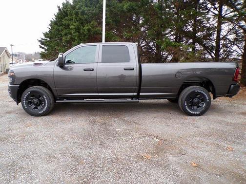 2026 RAM 3500 Tradesman Crew Cab 4x4 8' Box