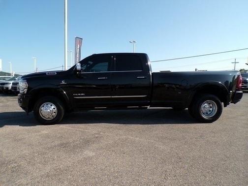 2021 RAM 3500 Limited Crew Cab 4x4 8' Box