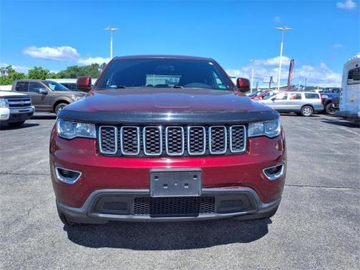 2017 Jeep Grand Cherokee Laredo