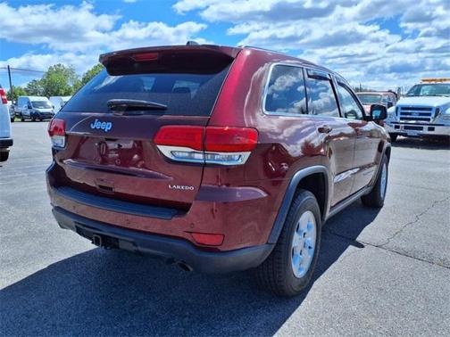 2017 Jeep Grand Cherokee Laredo