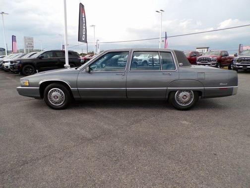 1989 Cadillac Fleetwood Base