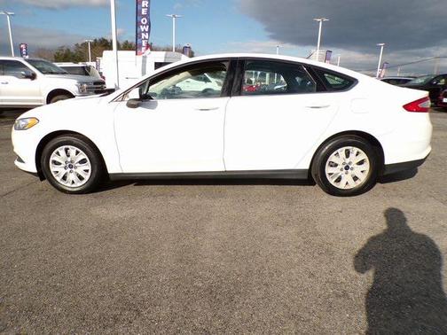 2014 Ford Fusion S