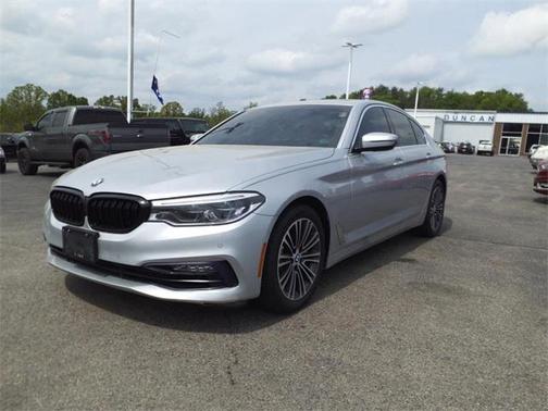 2017 BMW 540 540i
