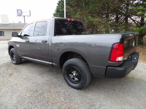 Granite Crystal Metallic Clearcoat 2018 RAM 1500 Tradesman