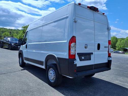 2025 RAM ProMaster 1500 Base