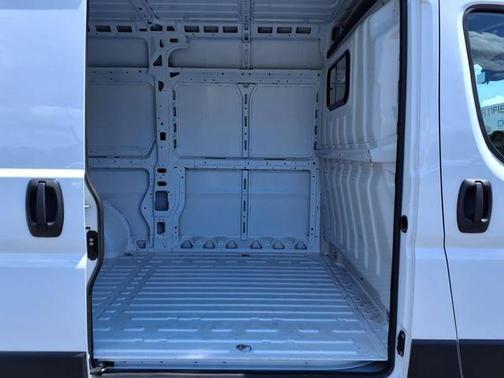 2025 RAM ProMaster 1500 Base