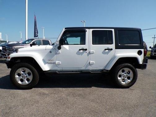 2013 Jeep Wrangler Unlimited Sahara