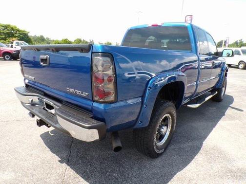 2003 Chevrolet Silverado 2500 LS H/D Extended Cab