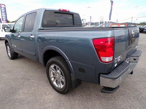 2012 Nissan Titan SL