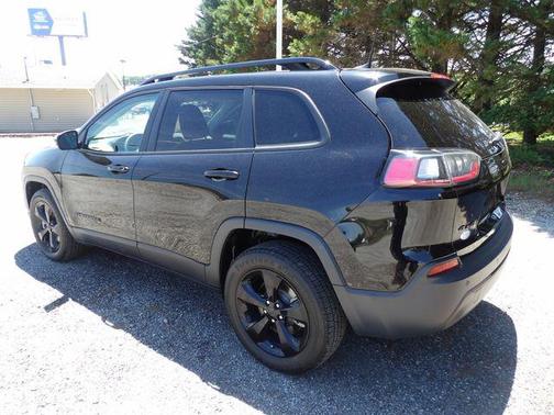 Diamond Black Crystal Pearlcoat 2021 Jeep Cherokee Altitude