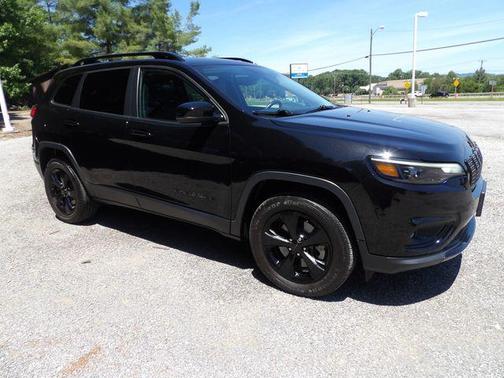 Diamond Black Crystal Pearlcoat 2021 Jeep Cherokee Altitude