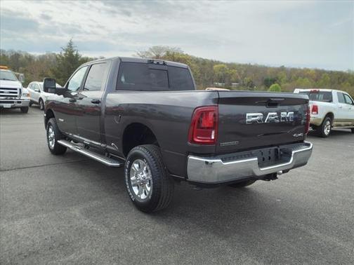 2025 RAM 2500 Big Horn Crew Cab 4x4 6'4' Box