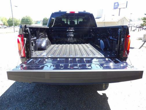 Antimatter Blue Metallic 2026 Ford F-150 Lariat