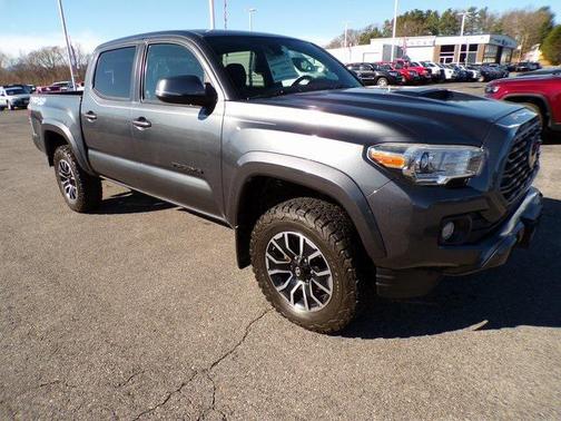 2020 Toyota Tacoma TRD Sport