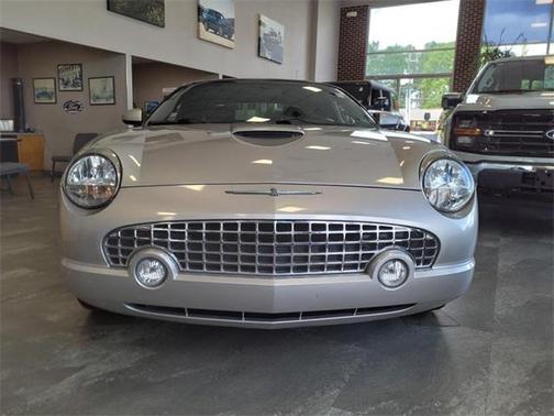 2005 Ford Thunderbird Base