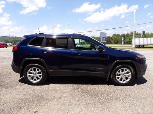 True Blue Pearlcoat 2016 Jeep Cherokee Latitude
