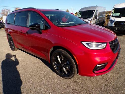 2026 Chrysler Pacifica Limited