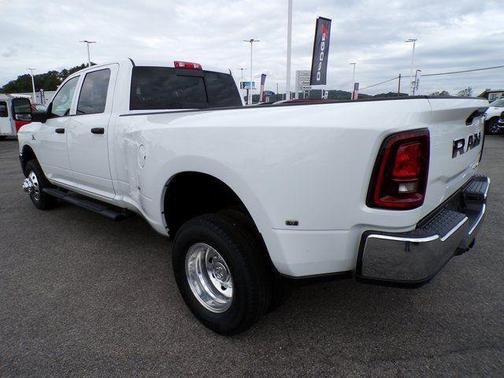 Bright White Clearcoat 2026 RAM 3500 Tradesman