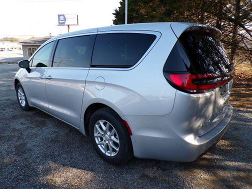 Silver Mist Clearcoat 2026 Chrysler Pacifica L