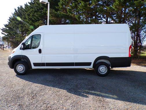 Bright White Clearcoat 2026 RAM ProMaster 3500 High Roof