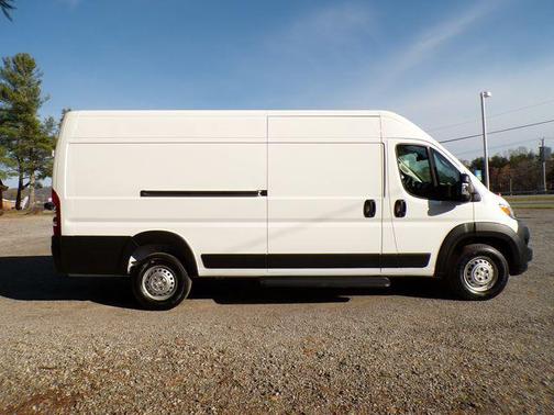 Bright White Clearcoat 2026 RAM ProMaster 3500 High Roof