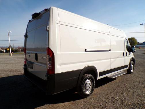 Bright White Clearcoat 2026 RAM ProMaster 3500 High Roof