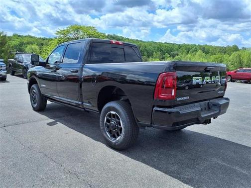 2025 RAM 2500 Laramie Crew Cab 4x4 6'4' Box