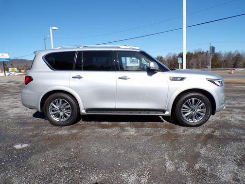 2021 INFINITI QX80 Luxe