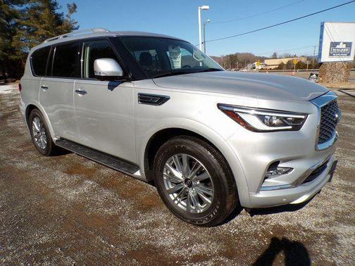 2021 INFINITI QX80 Luxe