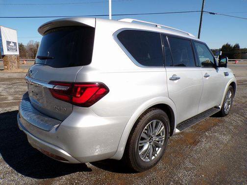 2021 INFINITI QX80 Luxe