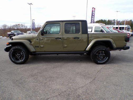 2026 Jeep Gladiator Willys 4x4