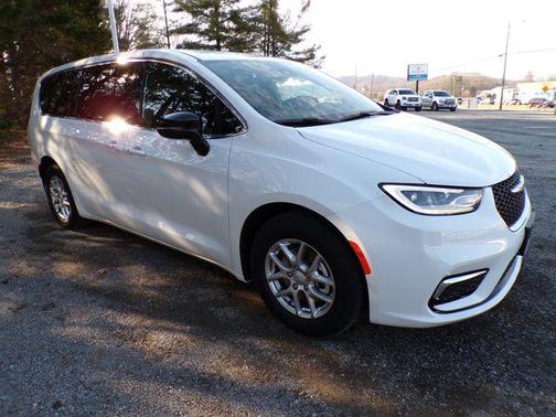 2026 Chrysler Pacifica L