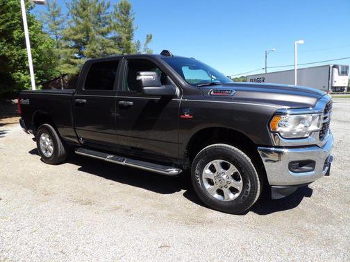 Granite Crystal Metallic Clearcoat 2024 RAM 2500 Big Horn Crew Cab 4x4 6'4' Box