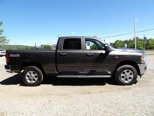 Granite Crystal Metallic Clearcoat 2024 RAM 2500 Big Horn Crew Cab 4x4 6'4' Box