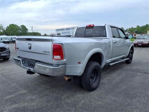 2016 RAM 3500 Laramie