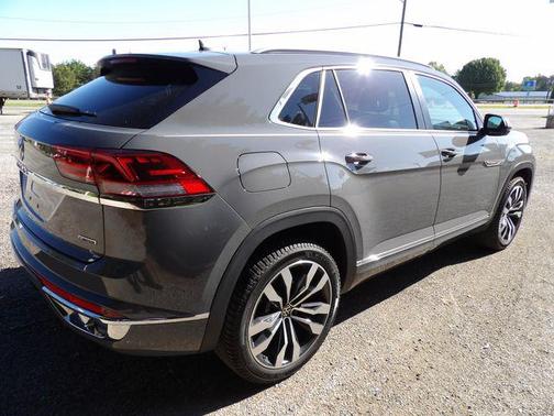 Gray 2020 Volkswagen Atlas Cross Sport 3.6L V6 SEL 4MOTION