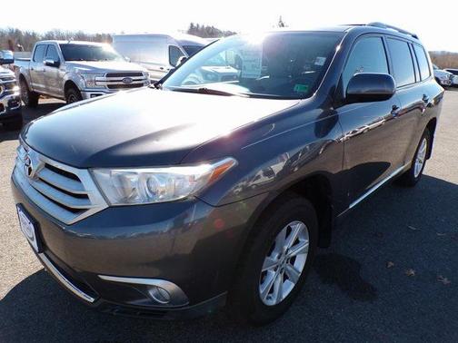 2011 Toyota Highlander SE
