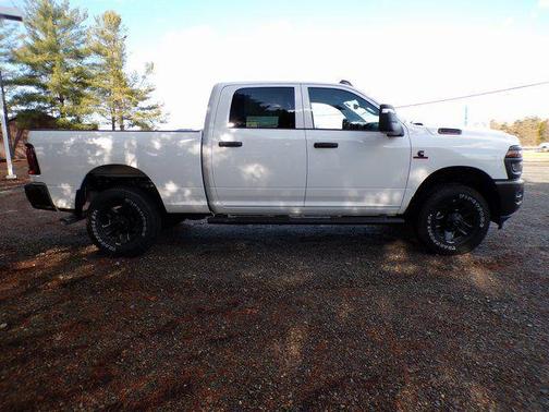 2026 RAM 2500 Tradesman Crew Cab 4x4 6'4' Box