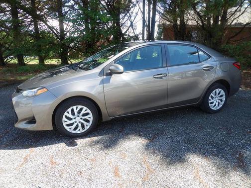 Gray Metallic 2017 Toyota Corolla LE