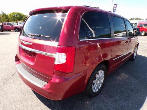 2014 Chrysler Town & Country Touring