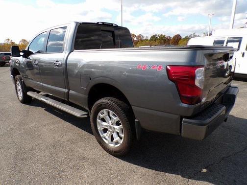 2016 Nissan Titan XD SV