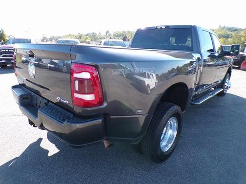 2024 RAM 3500 Big Horn Crew Cab 4x4 8' Box