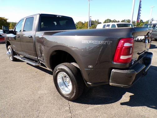 2024 RAM 3500 Big Horn Crew Cab 4x4 8' Box