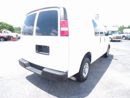 2005 Chevrolet Express 3500 Base