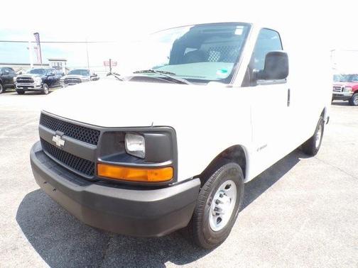 2005 Chevrolet Express 3500 Base