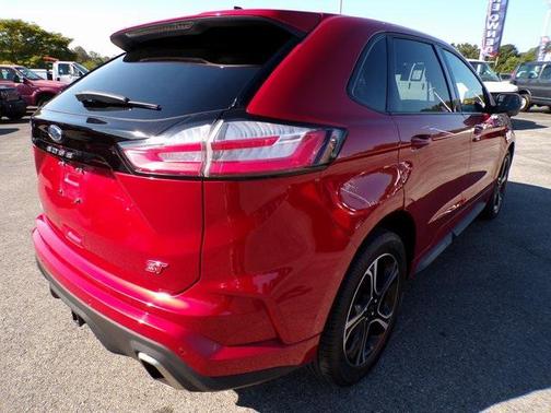 2023 Ford Edge ST