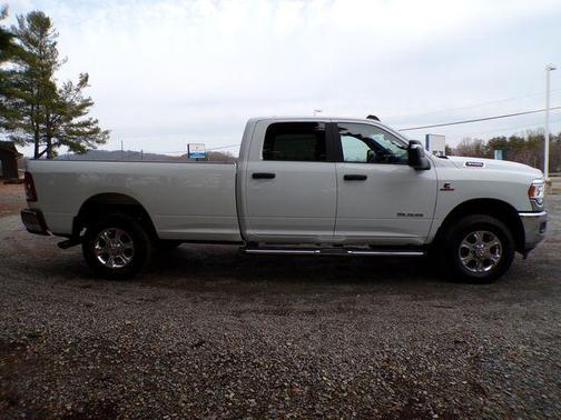 2024 RAM 3500 Big Horn Crew Cab 4x4 8' Box